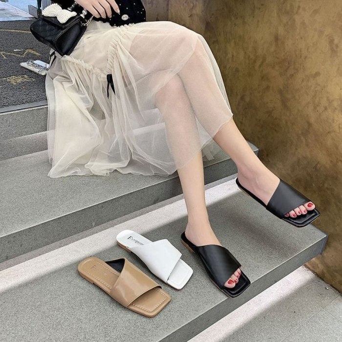 2021 new pregnant women's shoes soft-soled office slippers women's summer wear flat fairy style fashion sandals summer
