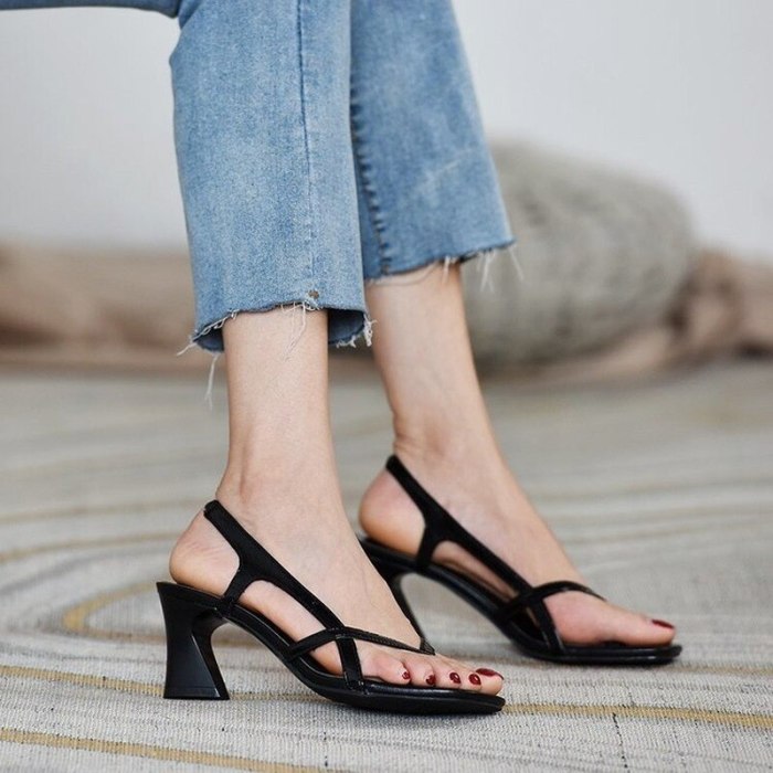 2021 Summer Women Sandals Sexy High Heels Square Head Clip-On Strappy Sandals Comfortable Fang with Fashion Casual Womenshoes