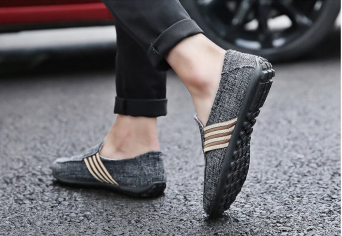 New Arrival Spring Mens Breathable High Quality Casual Shoes Jeans Canvas Casual Shoes Slip On men Fashion Flats Loafer Shoes