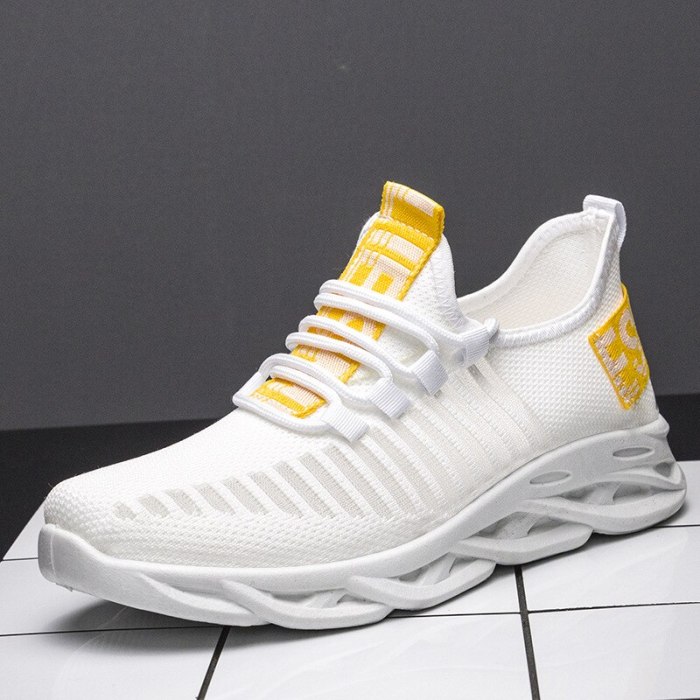 Sports shoes men's shoes 2021 fashion new lightweight casual shoes white basketball sneakers breathable walking men's flat shoes