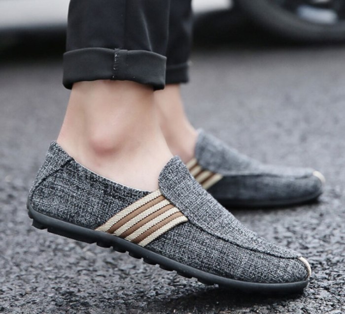 New Arrival Spring Mens Breathable High Quality Casual Shoes Jeans Canvas Casual Shoes Slip On men Fashion Flats Loafer Shoes