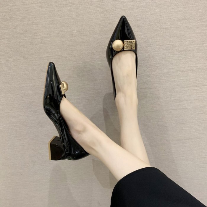 Single shoes women 2021 new summer soft leather all-match thick heel pointed shallow mouth peas shoes women's shoes