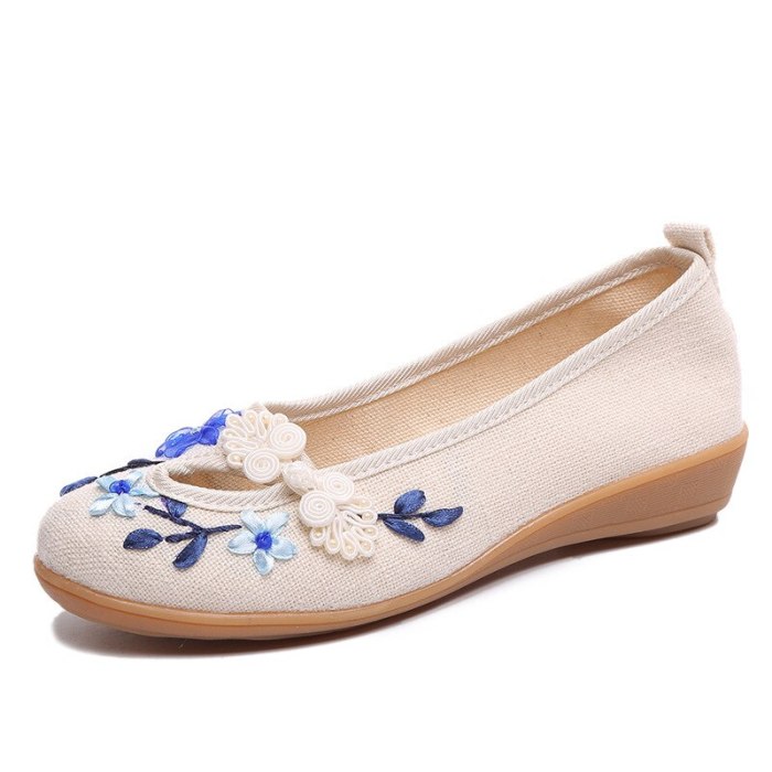 Women Slip on Breathable Casual Flats & Loafers