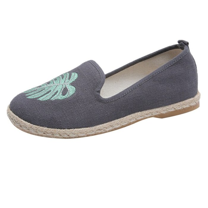 Women's Shallow Rrtro Footwear Flats & Loafers