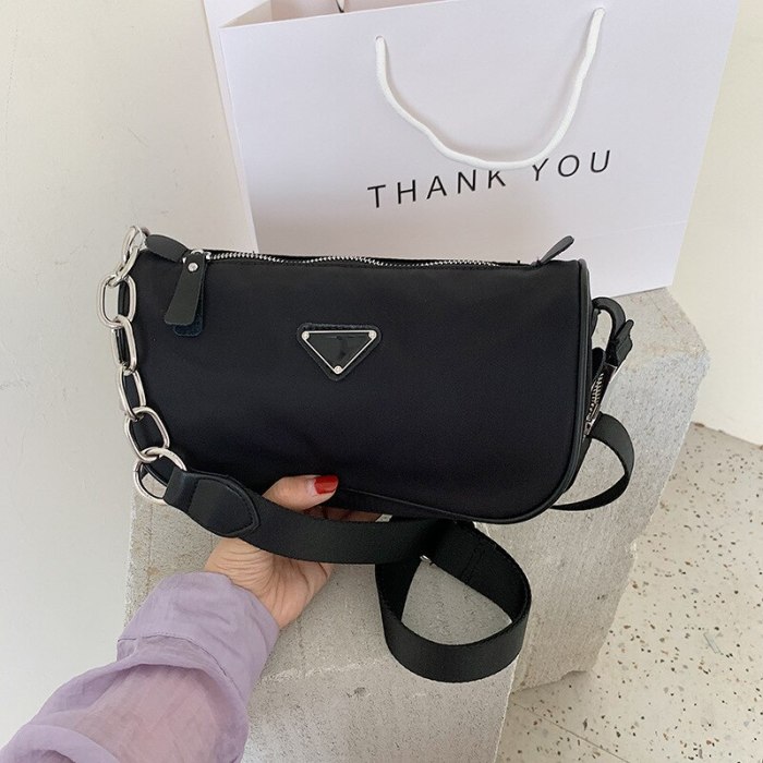 2021 new shoulder bag shoulder bag Korean fashion trend messenger bag simple and versatile small square bag