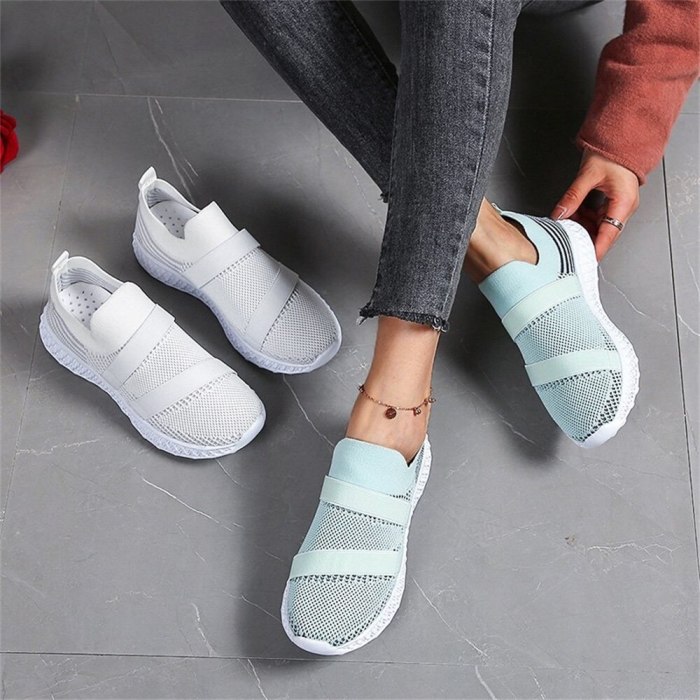 Larged-Size Flats 2021 Spring New Slip On Breathable Comfy Ladies Casual Shoes Outdoor Running Walking Women Trendy Sneakers