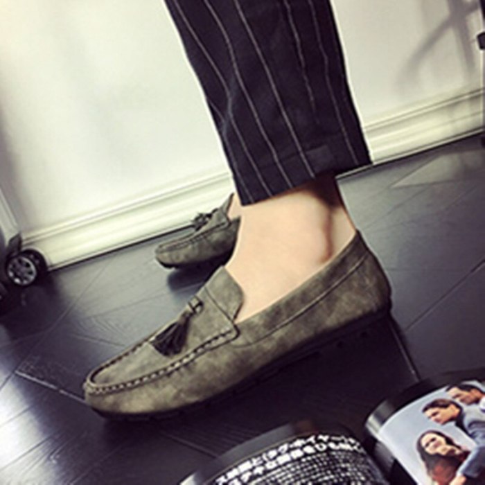 Summer Shoes Men Flats Slip on Male Loafers Driving Moccasins Homme Men Casual Shoes Fashion Dress Wedding Footwear