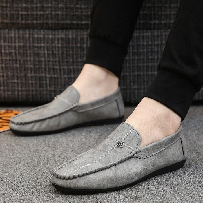2021 New men casual shoes trend men peas shoes trendy all-match Loafers Fashion Sneakers lazy men leather shoes men sports shoes