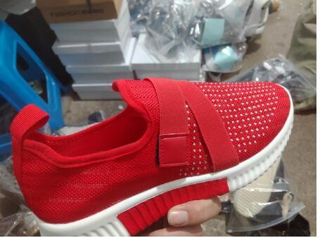 Women Sneakers New Bling Rhinestone Ladies Shoes Slip On Comfortable Sole Running Walking Shoes Female Flat Sports Shoes