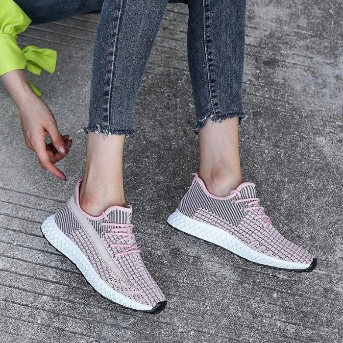 New sports women's shoes breathable comfortable and not stuffy running fitness large size 43 vulcanized shoes women's