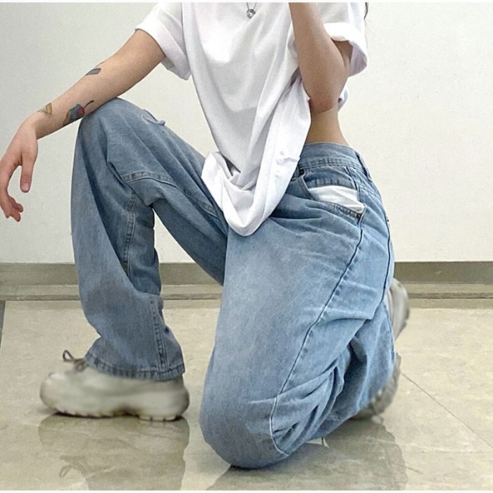 Grunge Low Rise Ripped Women Jeans Harajuku Irregular Waist Aesthetic Hole Wide Leg Denim Pants Street Indie Baggy Mom Jeans