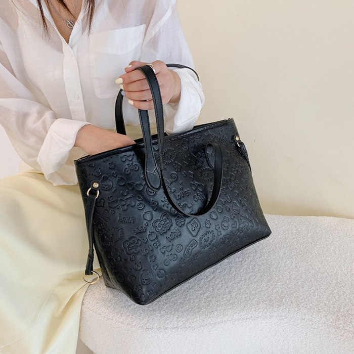 Large capacity bag women's 2021 summer new fashion simple texture embossed one shoulder portable Tote Bag designer bags
