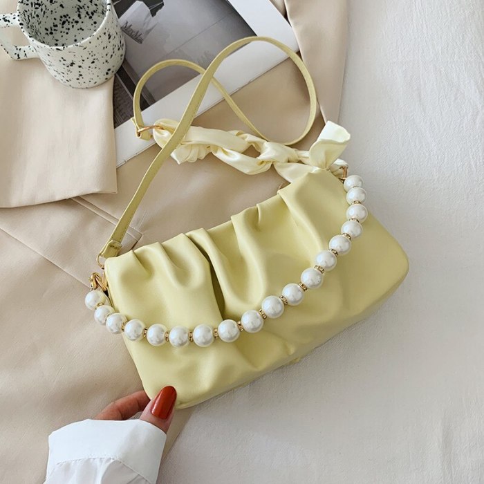 Soft Leather Cloud Bags for Women Pearl Chain Crossbody Bag Luxury Handbag Single Shoulder Pack Dumpling Clip Underarm Purse