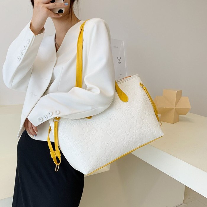 Large capacity bag women's 2021 summer new fashion simple texture embossed one shoulder portable Tote Bag designer bags
