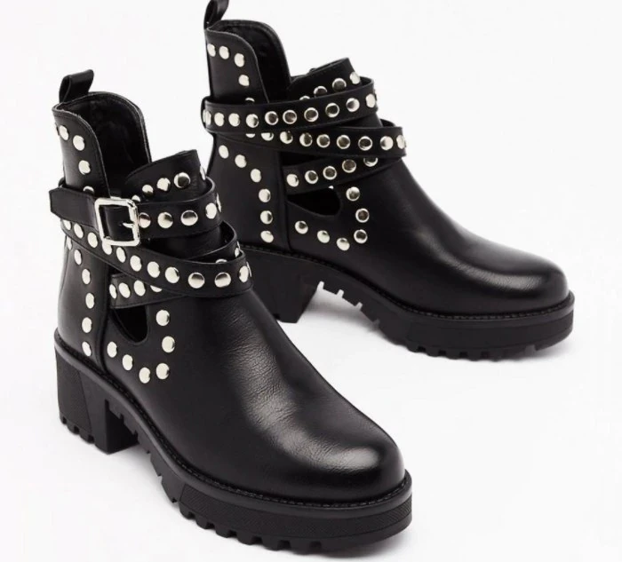 Woman Rivet Round Toe Mid Heel Buckle Ankle Boots