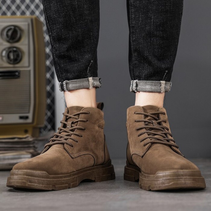 Men's Martin Boots Fashion Casual Sports High-top Tooling Boots High-quality British Style Male Trendy Shoes For Fall 2021 New