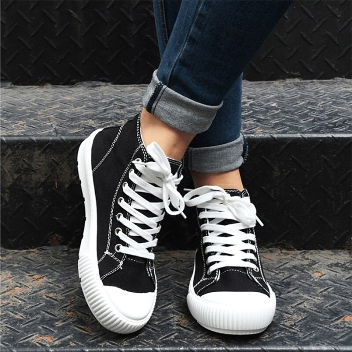 2022 New Women Shoes Sneakers Canvas Flats Comfort Non-Slip Female Fashion Vulcanized Shoes Outdoor Breathable Ladies Footwear