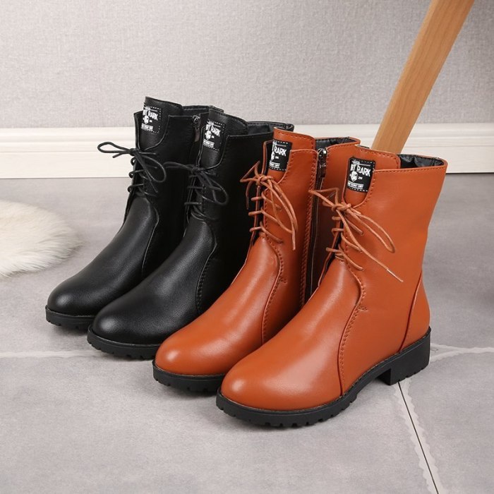 New fashion short boots women's ankle boots side zipper straps non-slip plus velvet warm low thick heel western boots large size