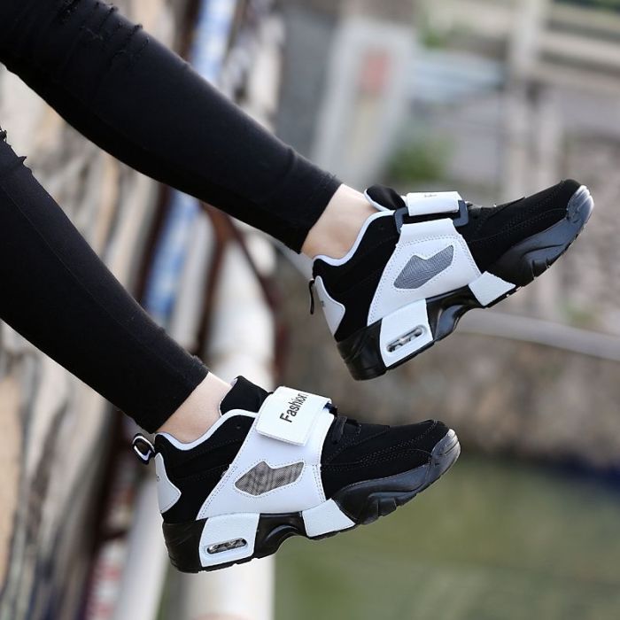 Chunky Sneakers Women Spring Thick Bottom Daddy Shoes Round Toe Breathing Leisure Women Shoes