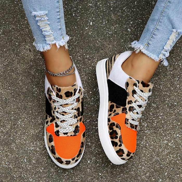 New Women Leopard Vulcanized Shoes Female Sneaker Lace-Up Flat Comfort Faux Fur Shallow Leisure Footwear