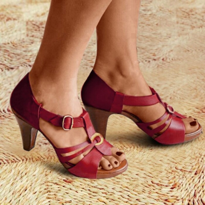New Style Elegant Strap Sandals Women 2021 Sandals Female Bohemian Style Summer Fashion High Heels Women's Shoes Footwea