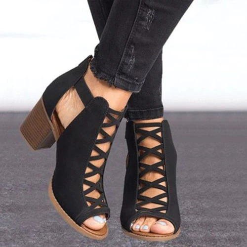 2021 Women Square Heel Sandals Peep Toe Hollow Out Chunky Gladiator Sandals with Strap Black Spring Summer Shoes