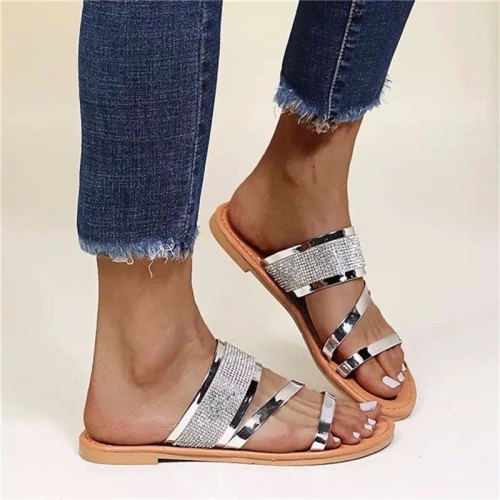 2021 Summer New Women's Fashion Gold Silver Patent Leather Flat Heel Sandals Bling Rhinestone Narrow Band Beach Casual Slippers