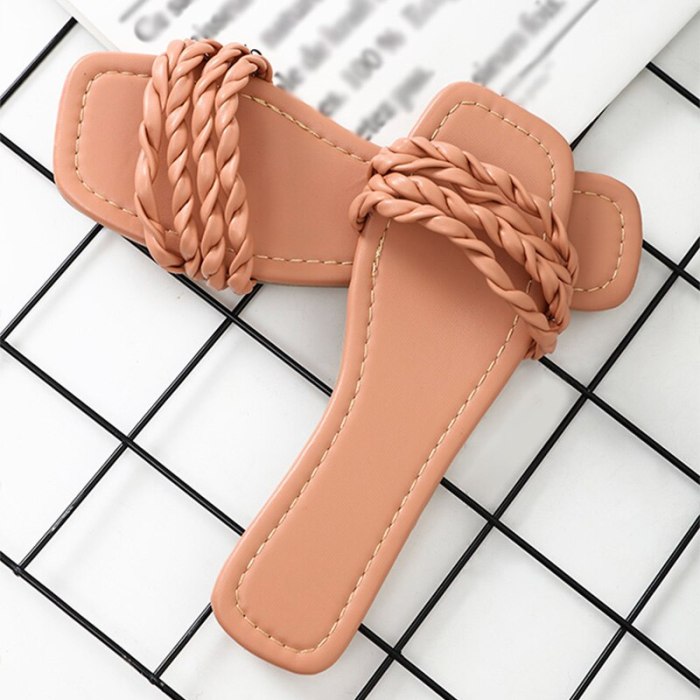 2021 Woven Slippers Women Slip On Slides Fashion Square Toe Leather Flat Sandals Female Outdoor Casual Slipper Woman Flip Flops