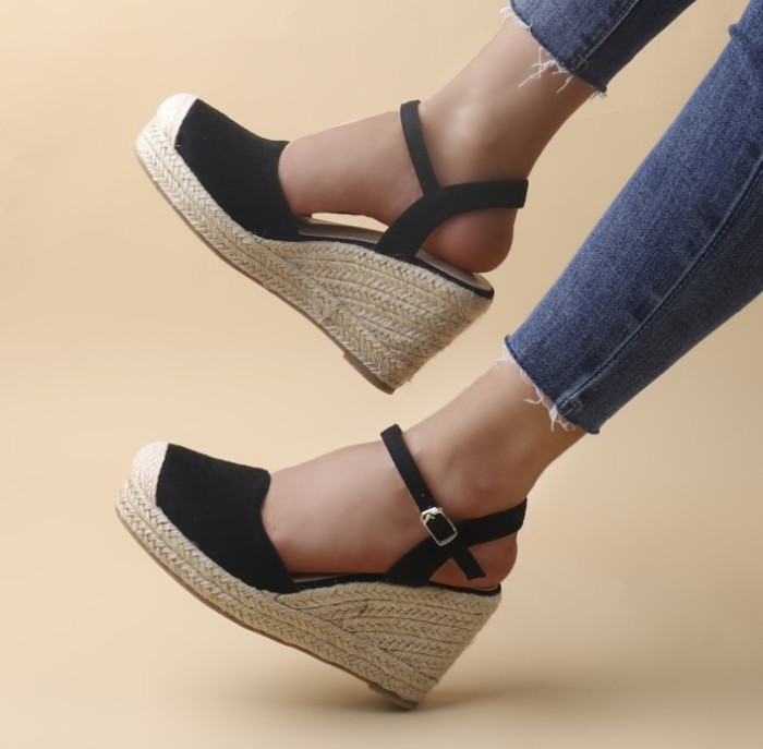 Women's Suede Round Toe Adjustable Buckle Middle Platform Espadrille Sandals