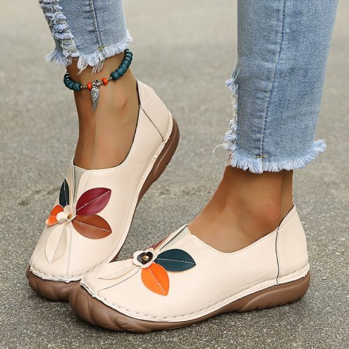 Autumn Shoes for Women Flats Vintage Flower Ethnic Style Shallow Mother Shoes Soft Bottom Fashion Female Loafers