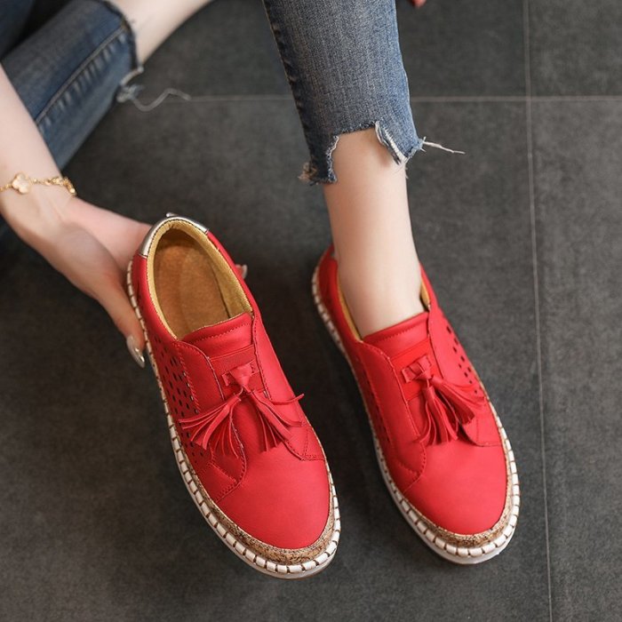 Large Size Women Breathable Hollow Tassel Straw Soft Flats