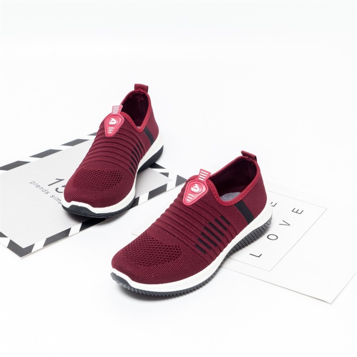 Women Flat Shoes Knit Woman Casual Slip On Vulcanized Shoes Female Mesh Soft Breathable Women's