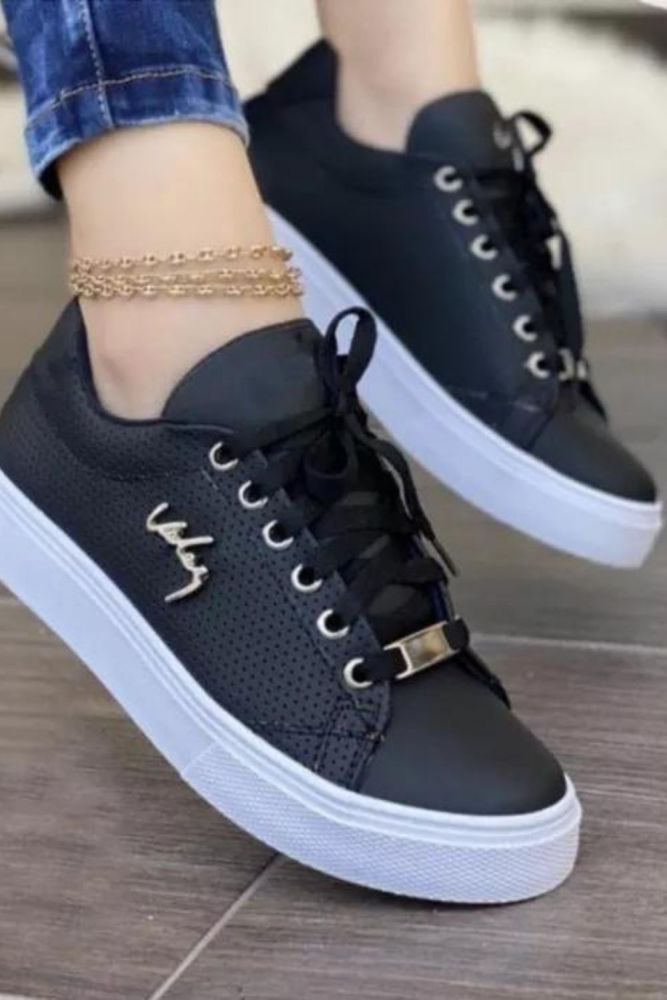 Women's Thick Sole Round Toe Lace Up Casual Sneakers