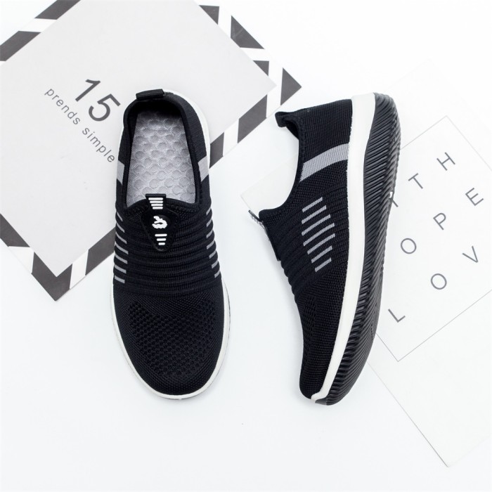 Women Flat Shoes Knit Woman Casual Slip On Vulcanized Shoes Female Mesh Soft Breathable Women's
