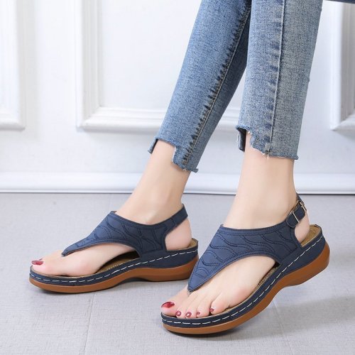 Women's Non-slip Platform Flip-flops Clip Toe Wave Embroidery Sandals