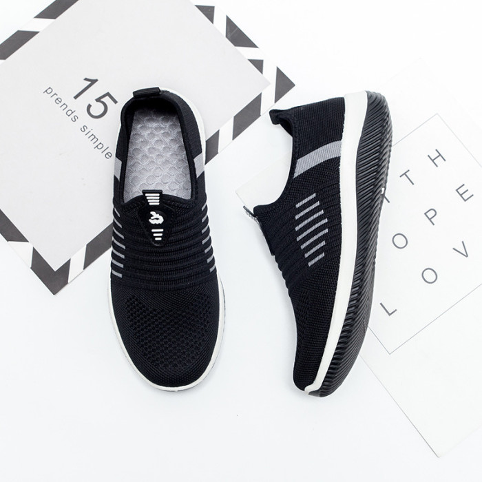 Fashion Light Breathable Mesh Slip-On Flat Shoes