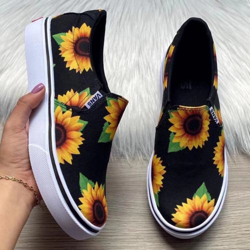Fashion Slip-On Sneakers Print Low Top Round Toe Canvas Flat Shoes