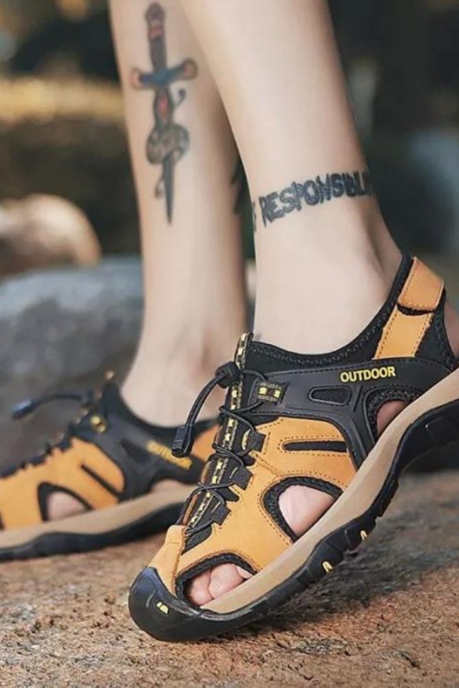 Men's Breathable Hollow Light Beach Sandals