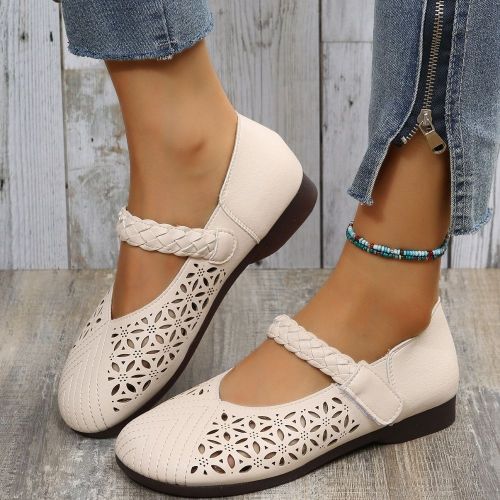 Women Round Toe Hollow Breathable Flat Shoes