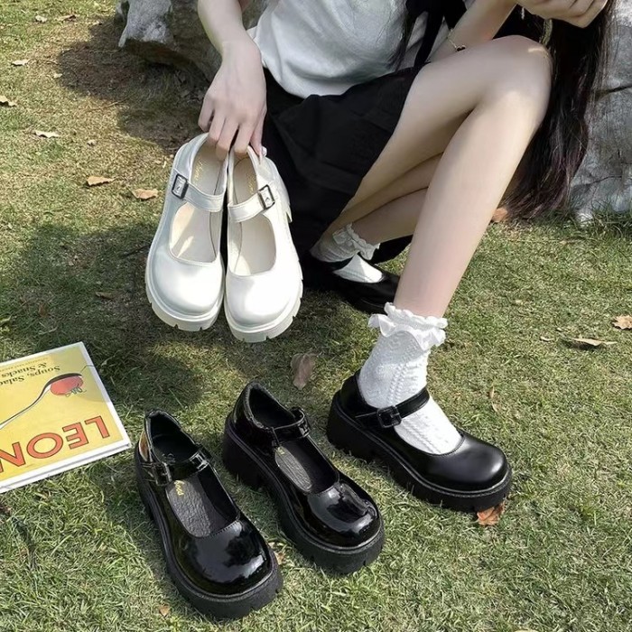 Women Vintage Round Toe Platform Mary Jane Shoes