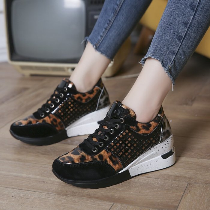 Women's Leisure Comfortable Leopard Print Round Toe Sneakers