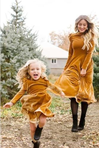 Full Sleeve Mommy And Me Dresses Clothes Family Matching Outfits