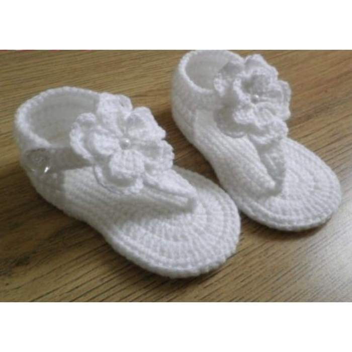 Crochet White  Hibiscus Flower Baby Shoes , Sizes 0-6 Months