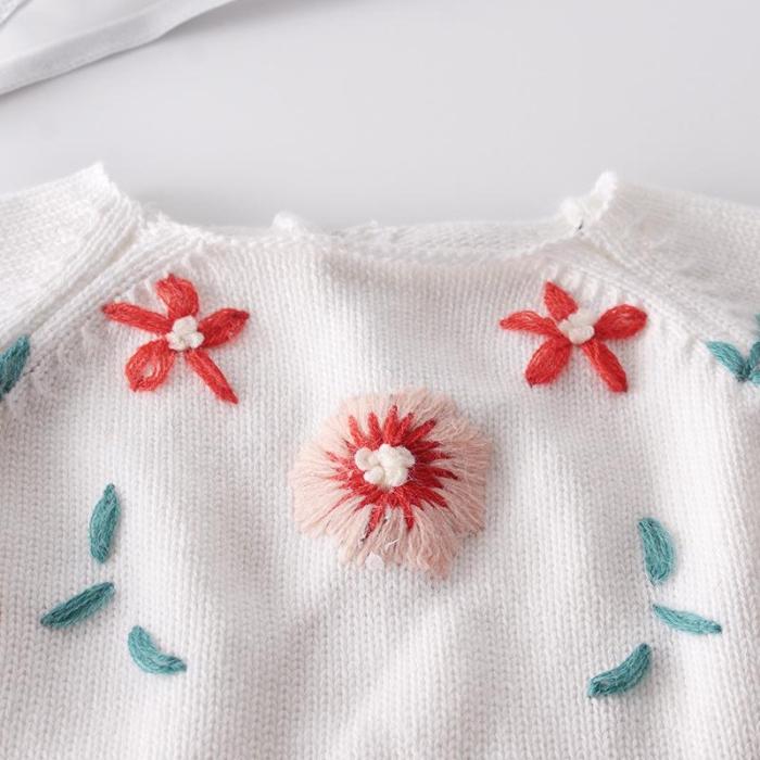 New Baby Hand-embroidered sweater knitted woollen cloth