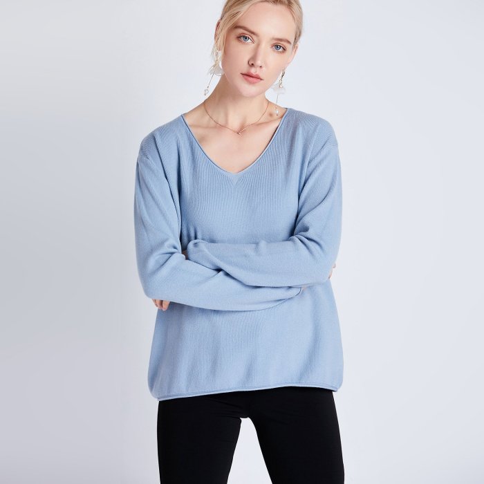 Sweater Women's New Solid Color Top Knitwear Thin V-neck Pullover