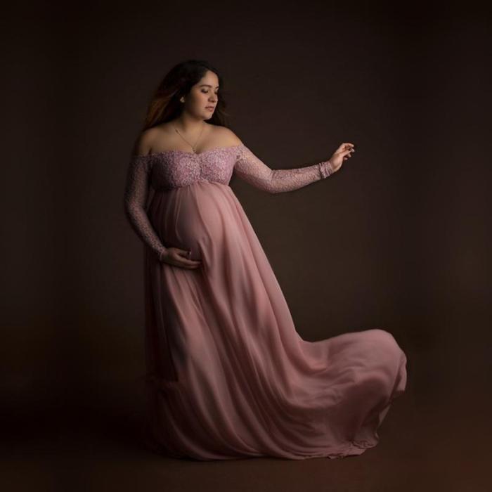 Couple Dusty Pink Pregnant Photo Lace Dress