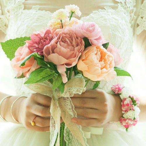 Artificial Flowers Bridal Bonquet Home Wedding Party Decoration Latex Real Touch Bonquet  Flower