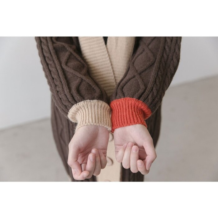 Pregnant Women Cardigan Casual winter Sweater Contrast Color Full Sleeve X-Long Loose Knitted Maternity Clothings