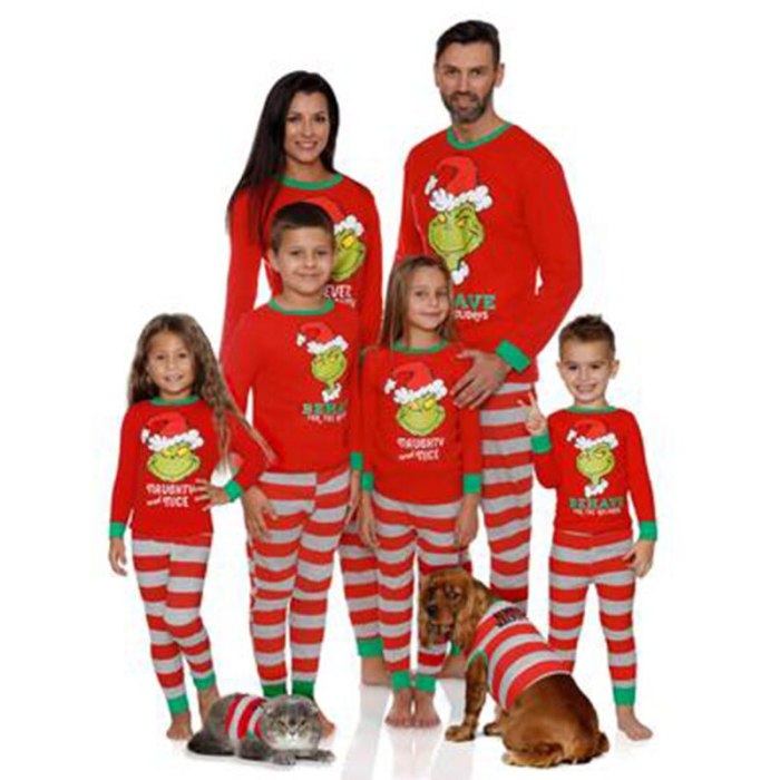 Family Christmas Pajamas Set Parent-child Cartoon Print Sleepwear Mom Dad Me Home Wear Family Matching Clothes Family Outfits