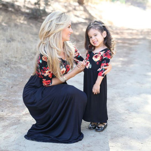 Family Mother Daughter Bohemian Maxi Dress Family Matching Outfits 2021 Fashion Mommy and Me Floral Long Dress Family Fitted